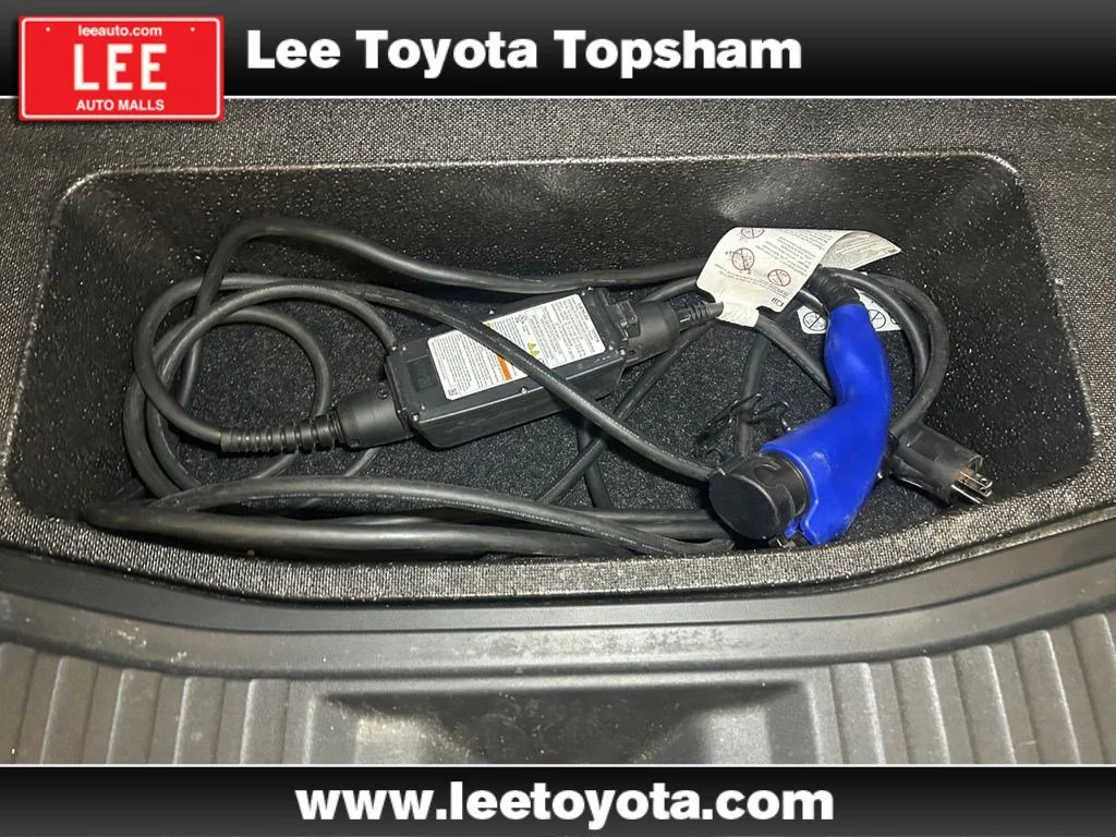 Used 2023 Silver Metallic Toyota XLE image 19
