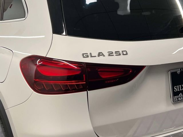 Certified Used 2026 White Mercedes-Benz GLA 250 image 10
