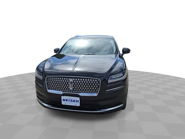 Certified Used 2022 Green Clearcoat Metallic Lincoln Standard image 3