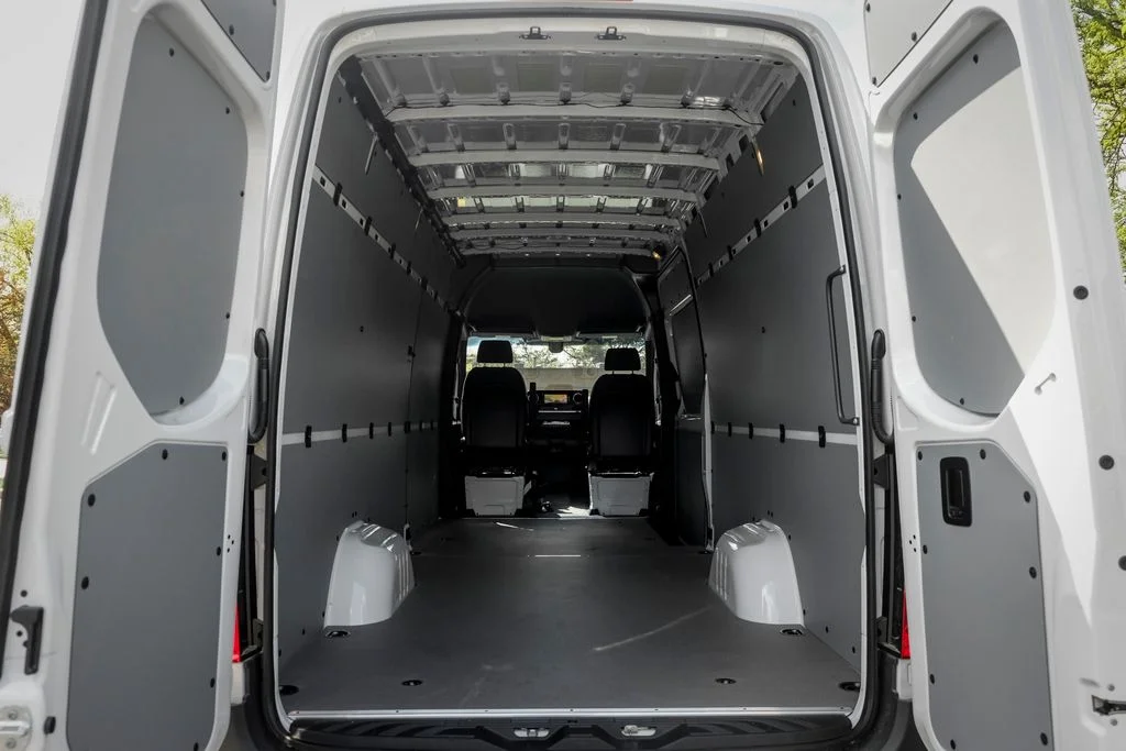 Used 2026 Arctic White Mercedes-Benz Cargo 170 WB image 11