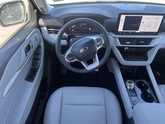 New 2026 Carbonized Gray Metallic Ford Active image 4