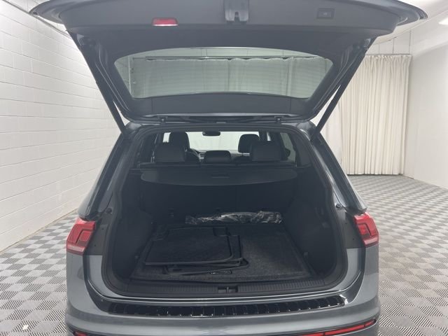 Used 2024 Platinum Gray Metallic Volkswagen 2.0T SE R-Line Black image 8