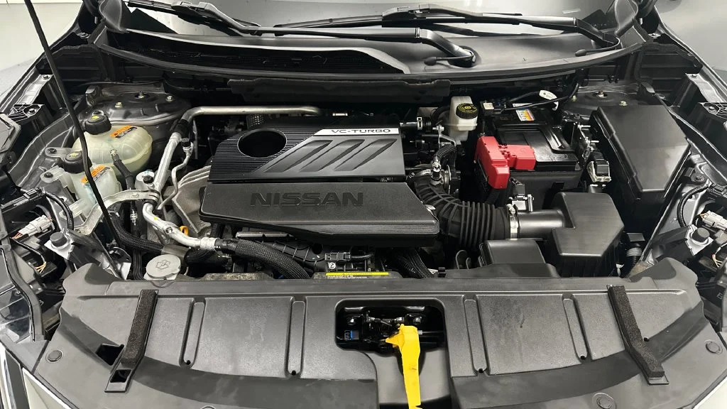 Used 2023 Gray Nissan SV image 11