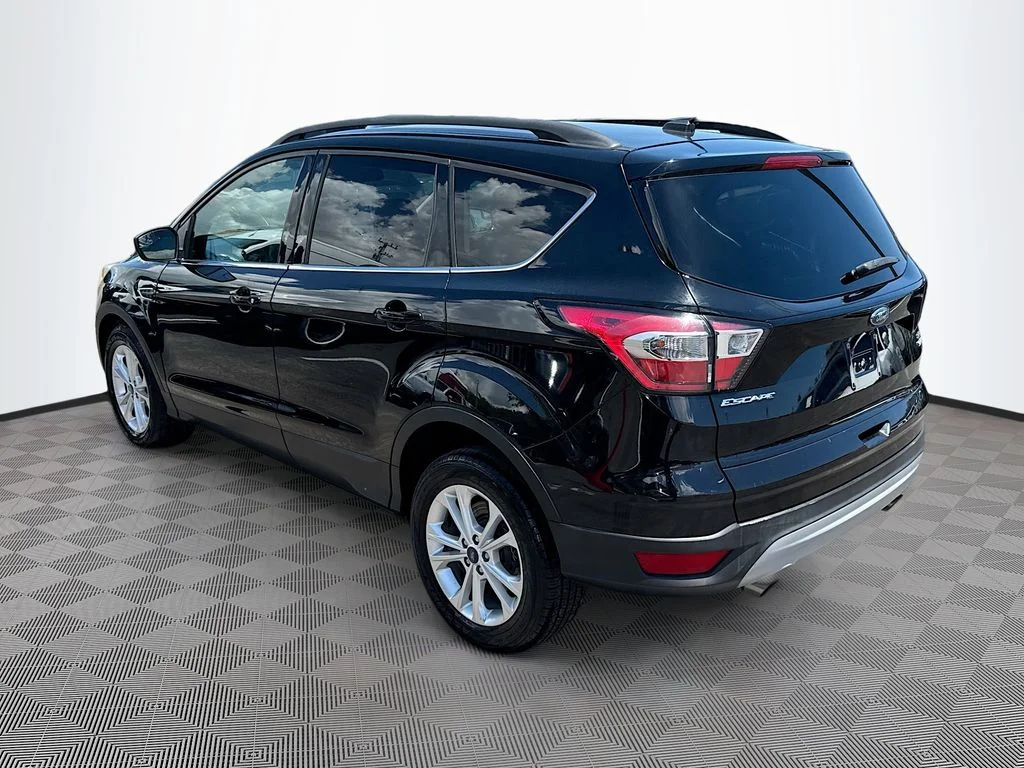 Used 2018 Black Ford SE image 6