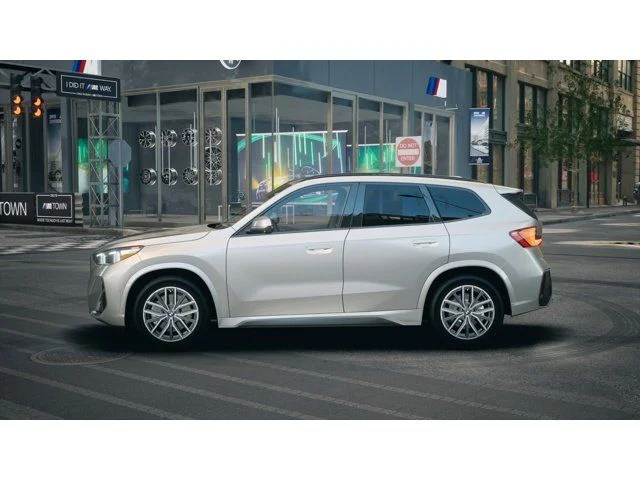 New 2026 Space Silver Metallic BMW xDrive28i image 4