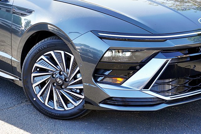 New 2026 Gray Hyundai Limited image 3