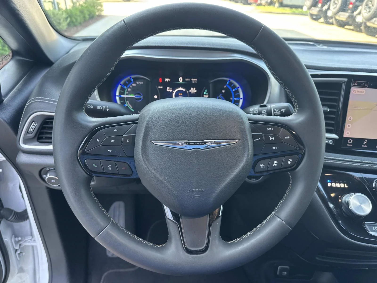 Used 2024 White Chrysler Hybrid S Appearance Pkg FWD image 22