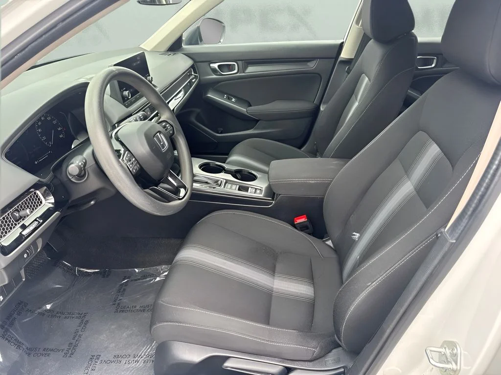 Used 2024 White Honda LX image 9