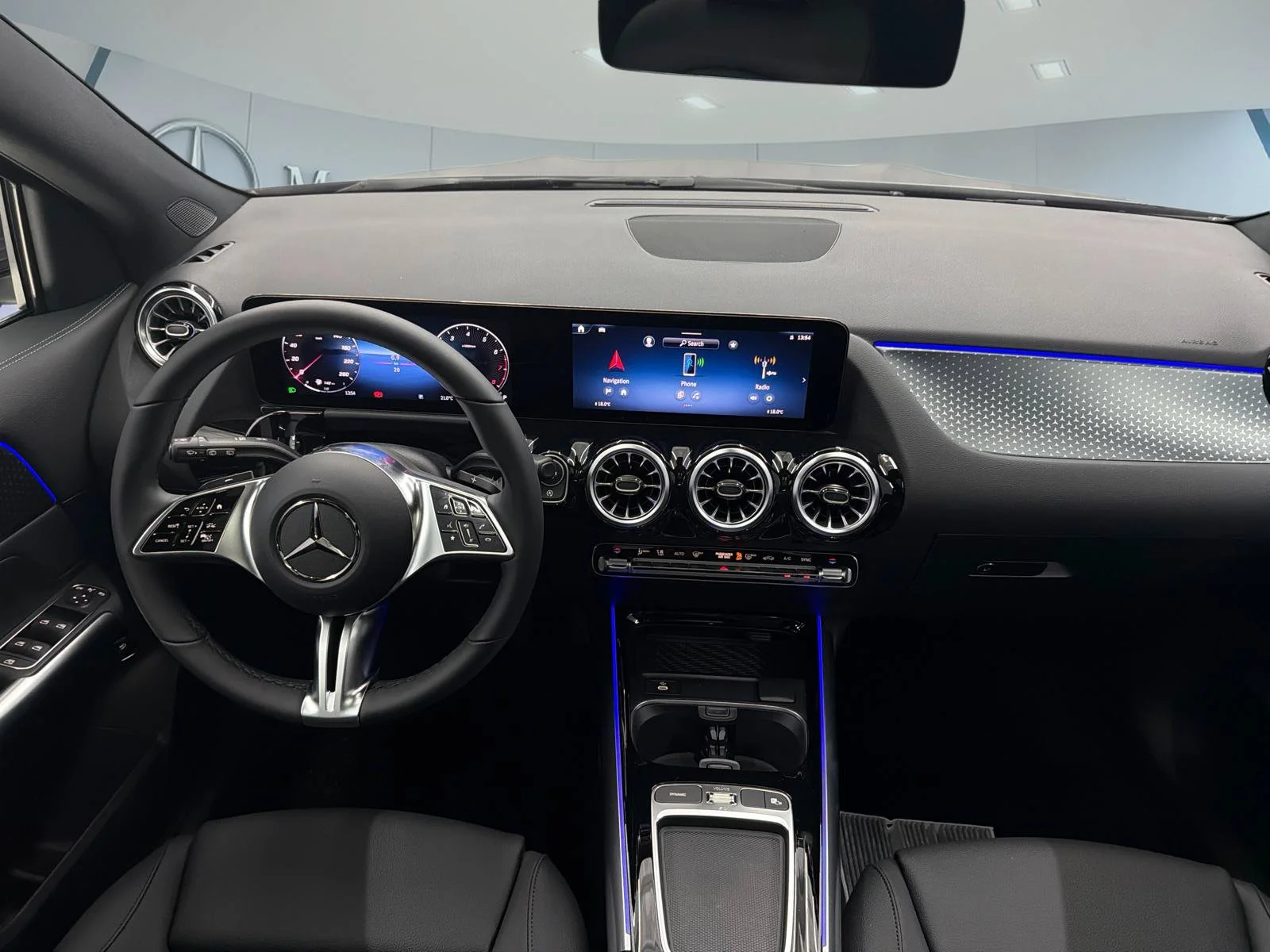 Used 2026 Grey Mercedes-Benz GLA 250 image 24