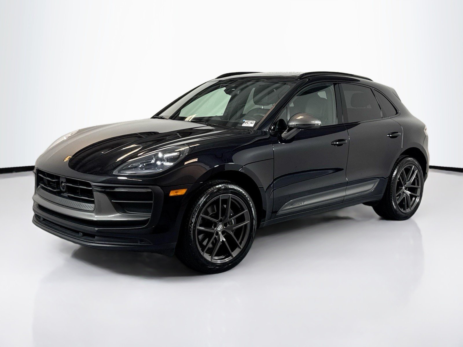 2023 Porsche Macan T