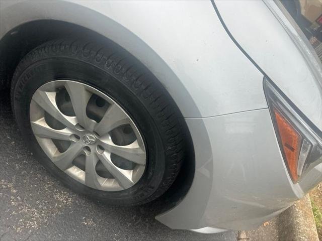 Certified Used 2021 CLASSIC SILVER MET Toyota  image 4