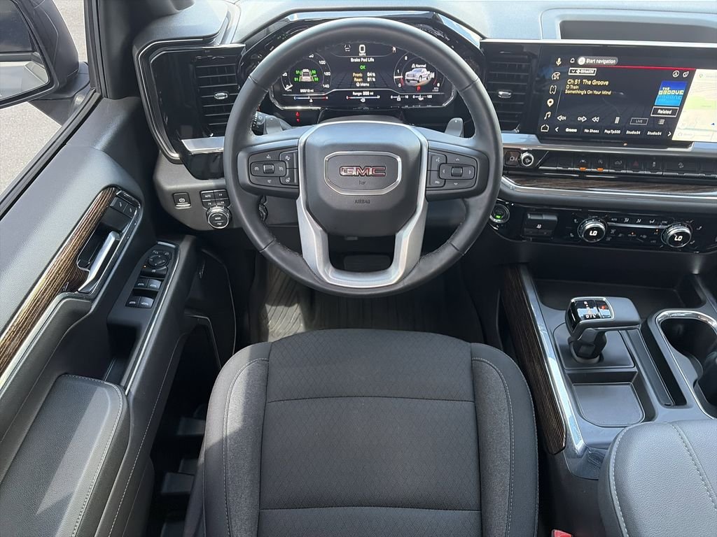 Used 2024 Silver GMC Elevation image 15