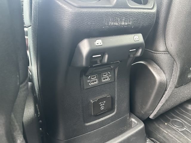 Used 2022 Black Jeep Unlimited Rubicon image 20