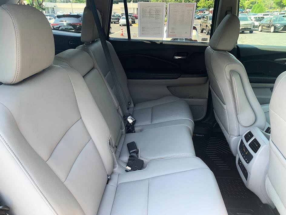 Used 2017 Modern Steel Honda EX-L image 21