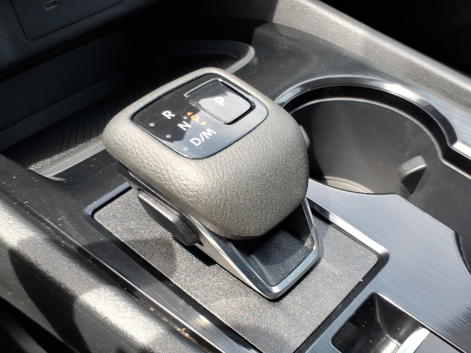 Used 2025 Glacier White Nissan S image 6