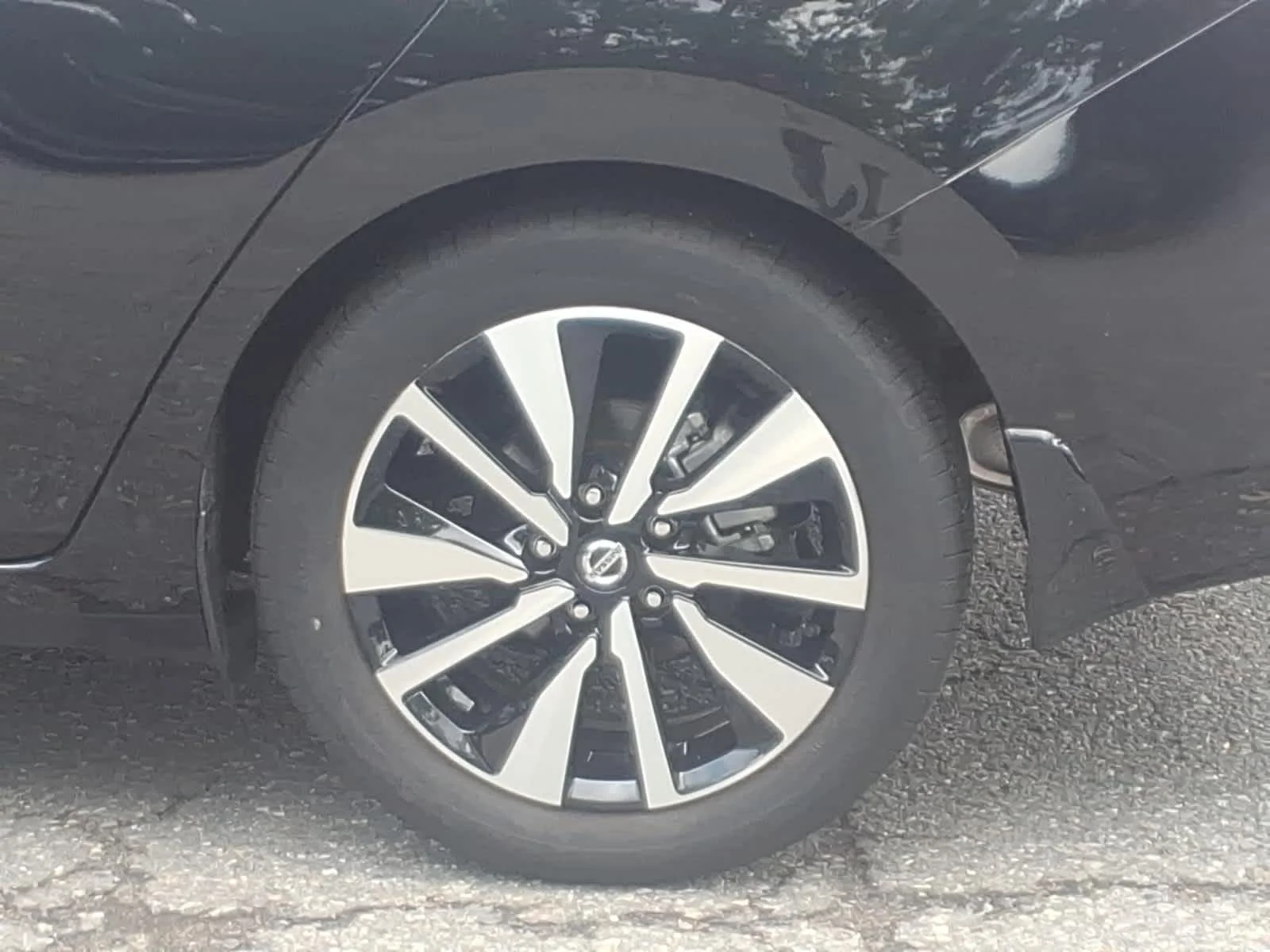 Certified Used 2023 Super Black Nissan SV image 9
