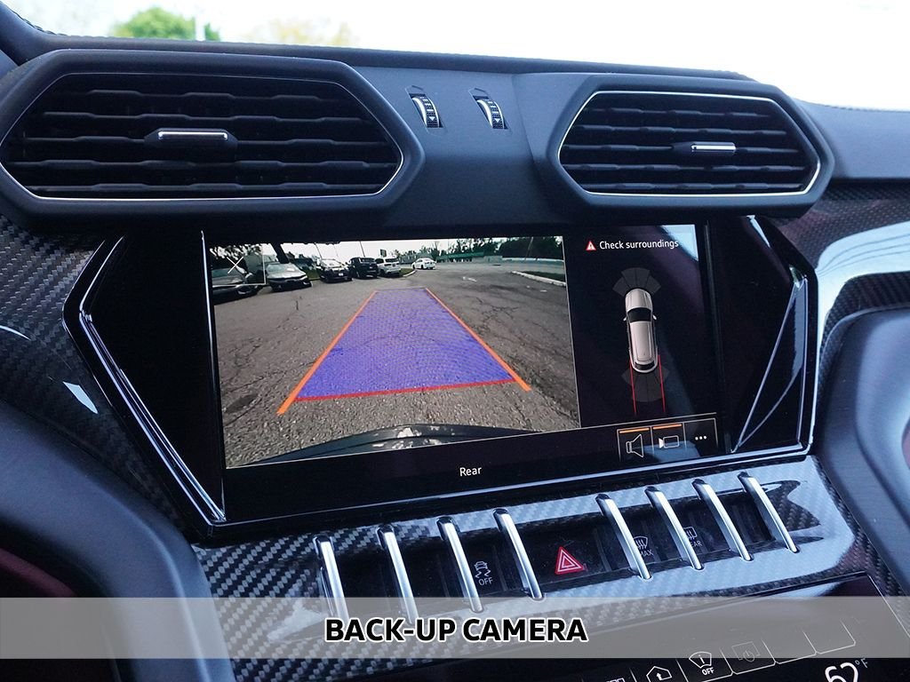 Used 2022 Black Lamborghini Base image 9