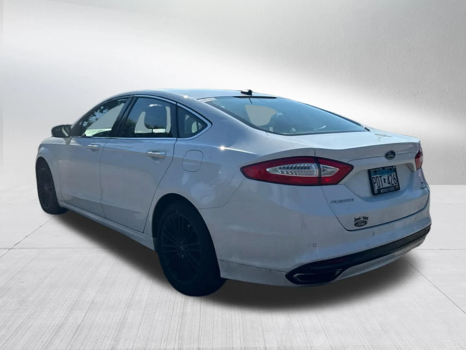 Used 2014 Oxford White Ford SE image 5