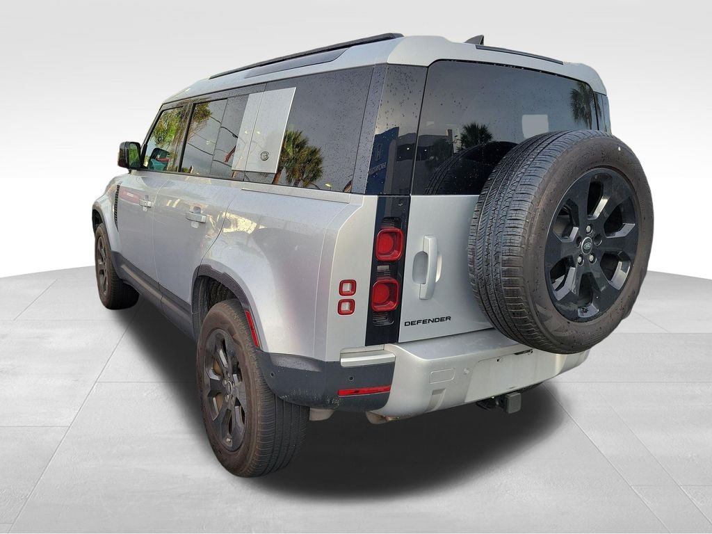 Used 2024 Silicon Silver Premium Metallic Land Rover S image 14