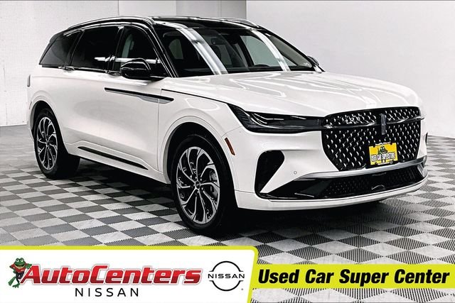 2025 Lincoln Nautilus Reserve AWD's photo