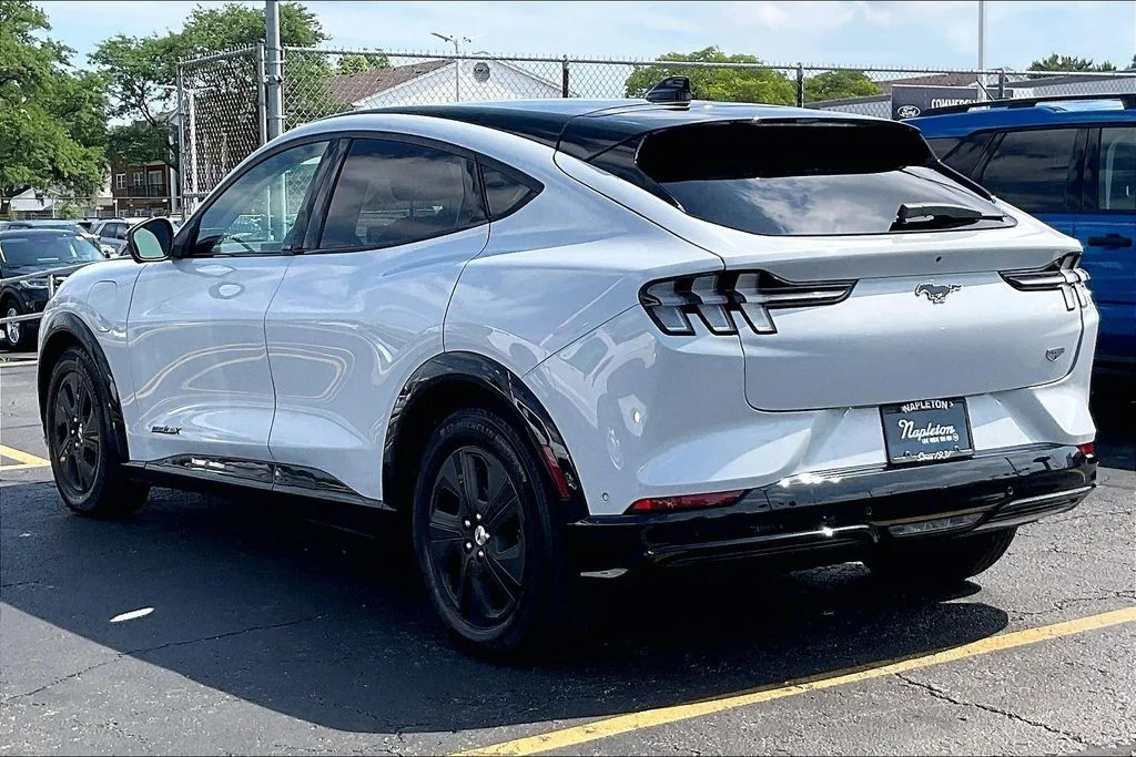 Certified Used 2023 White Metallic Ford California Route 1 image 10