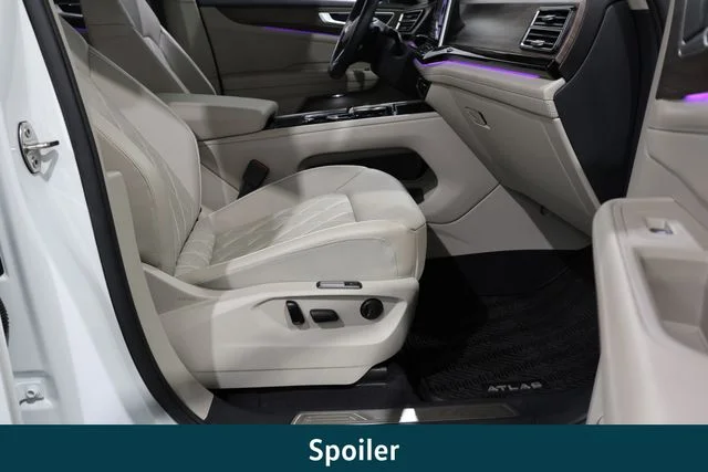 2025 Volkswagen Atlas SEL Premium R-Line - Photo 19