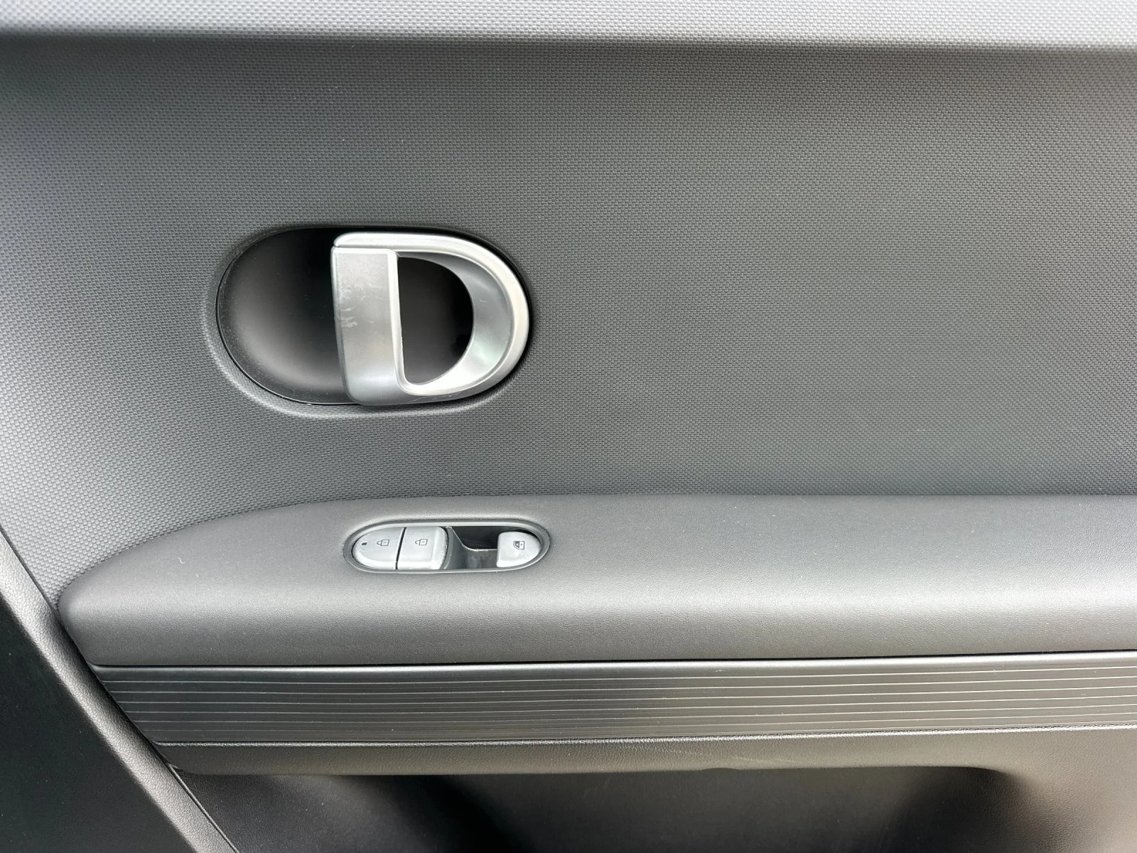 Used 2024 Gray Hyundai SEL image 18