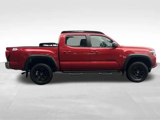 Used 2023 Red Toyota SR5 image 7