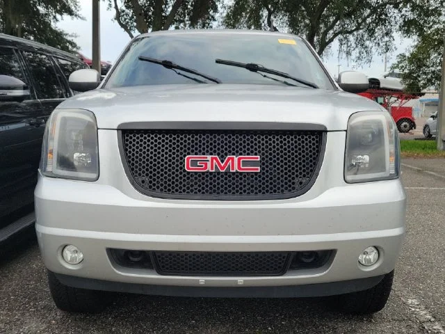 2012 GMC Yukon XL SLE - Photo 3