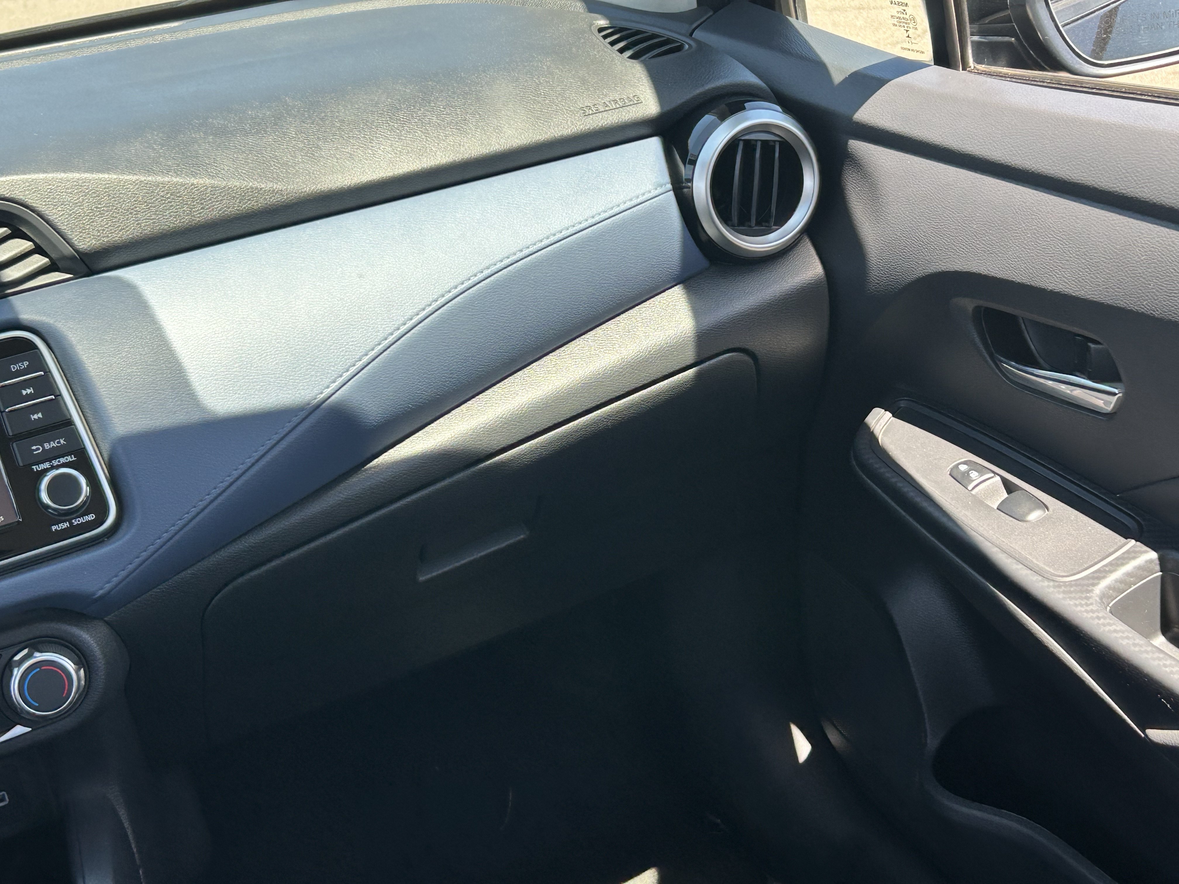 2024 Nissan Versa Sedan SV - Photo 17