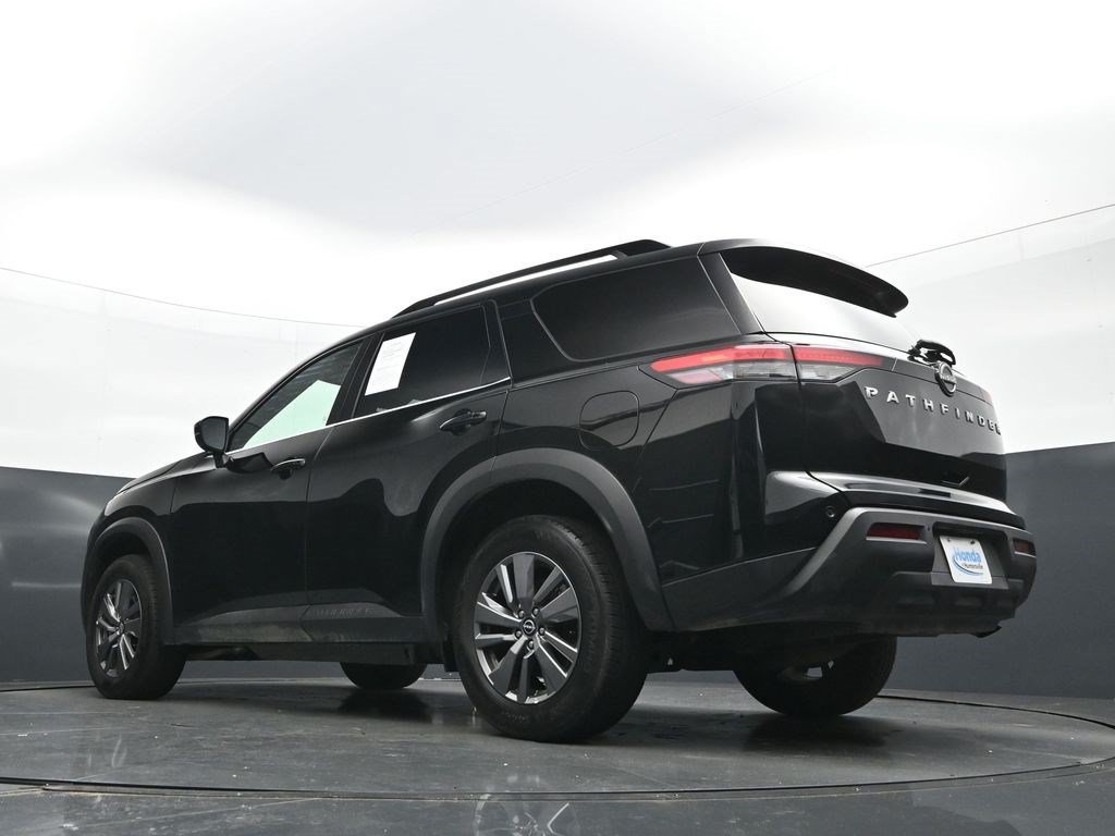 Used 2025 Super Black Nissan SV image 27