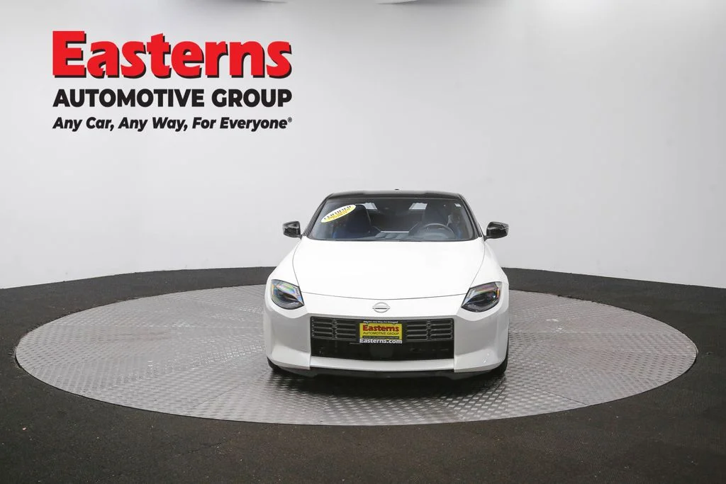 Used 2025 White Nissan Performance image 50