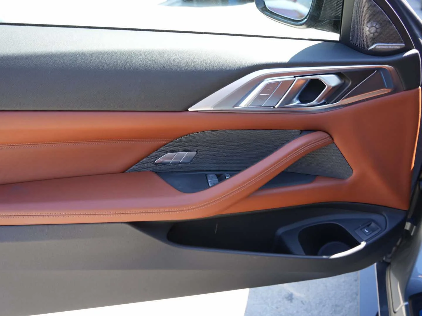 New 2027 Skyscraper Grey Metallic BMW Competition xDrive image 8
