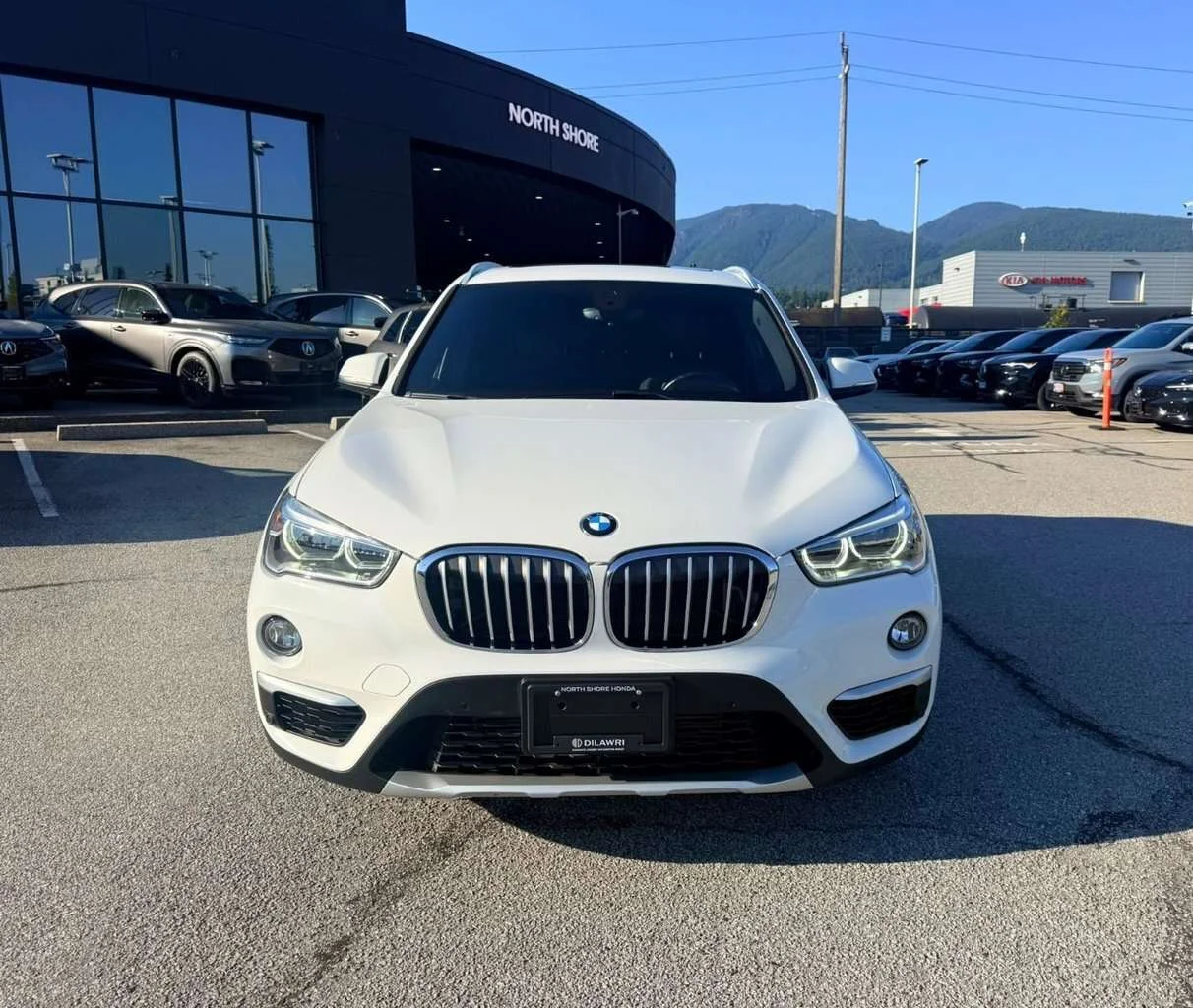 Used 2019  BMW xDrive28i Dilawri Certified   Local BC   Clean Tit image 8