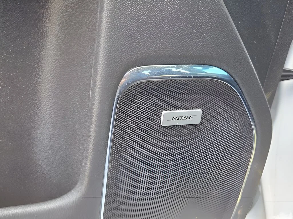 Used 2015 White GMC Denali image 26