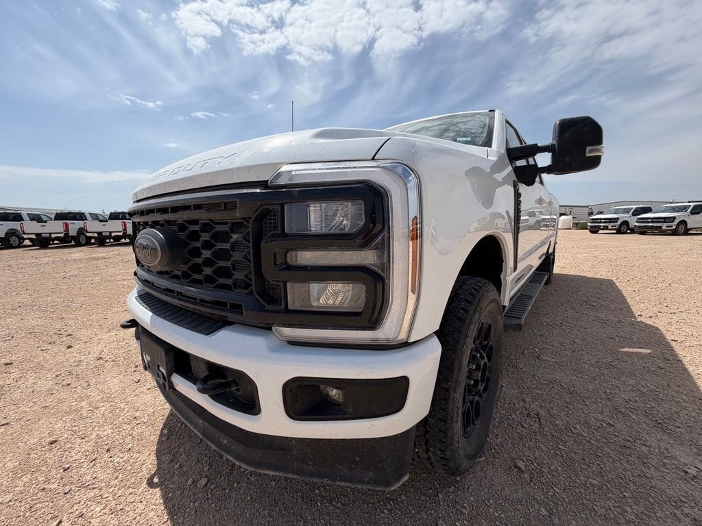Used 2025 White Ford XLT image 3