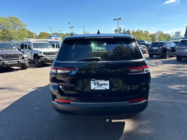 New 2027 High-Gloss Black Paint Jeep Limited image 30