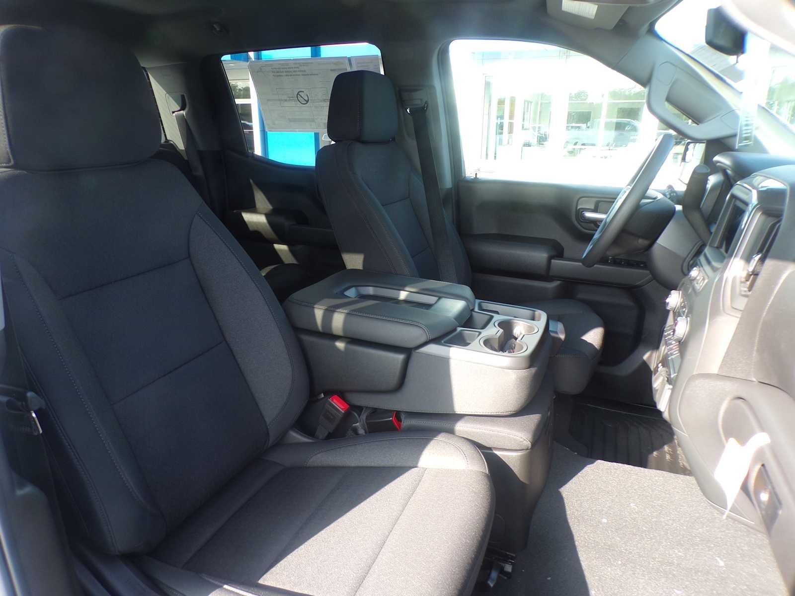 2024 Chevrolet Silverado 1500 Custom - Photo 8