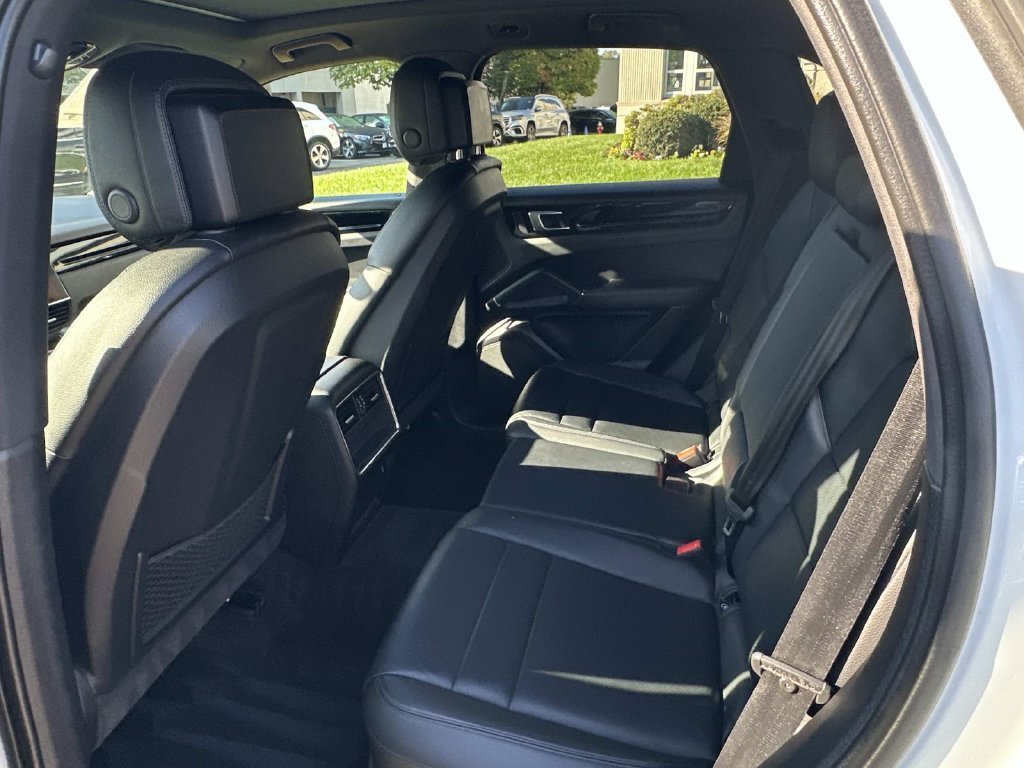 2023 Porsche Cayenne Base - Photo 14