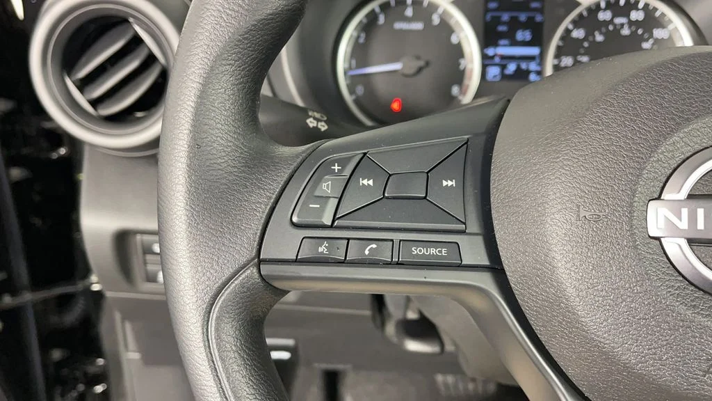 2025 Nissan KICKS PLAY Base - Photo 26