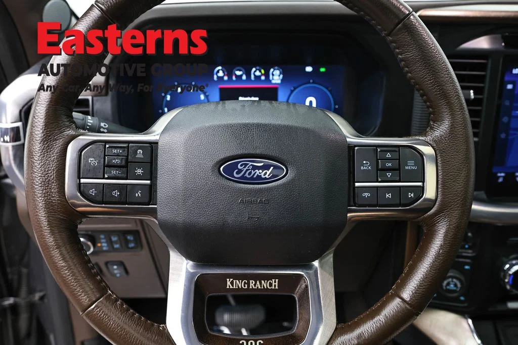 Used 2025 Gray Ford King Ranch image 10