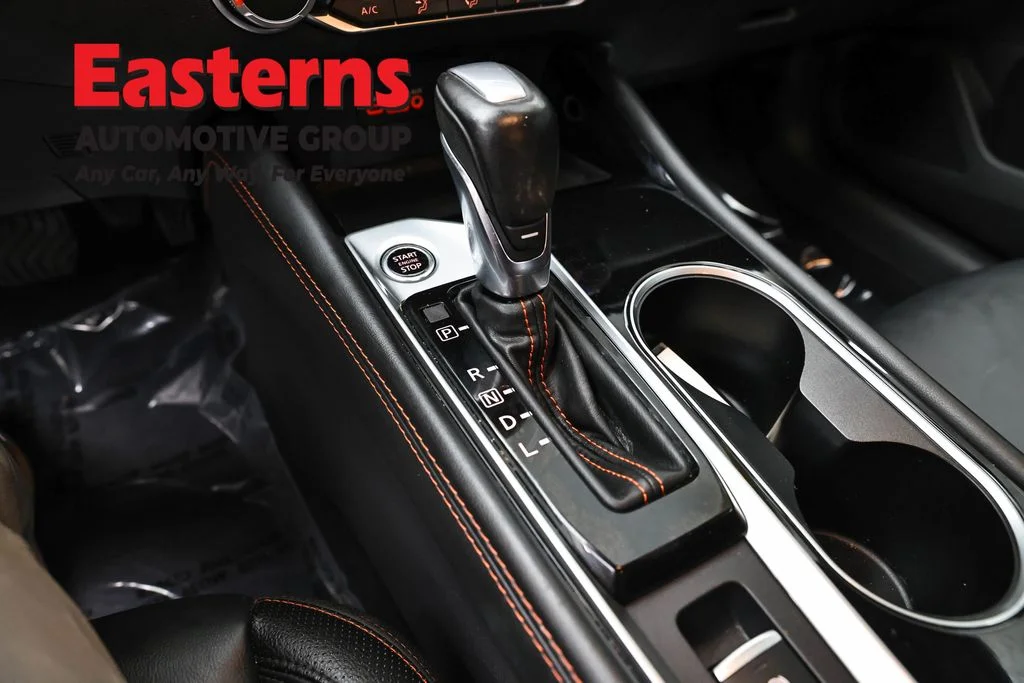 Used 2023 Red Nissan 2.5 SR image 13