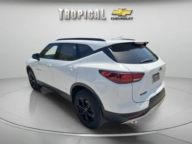 New 2026 Summit White Chevrolet 2LT image 3