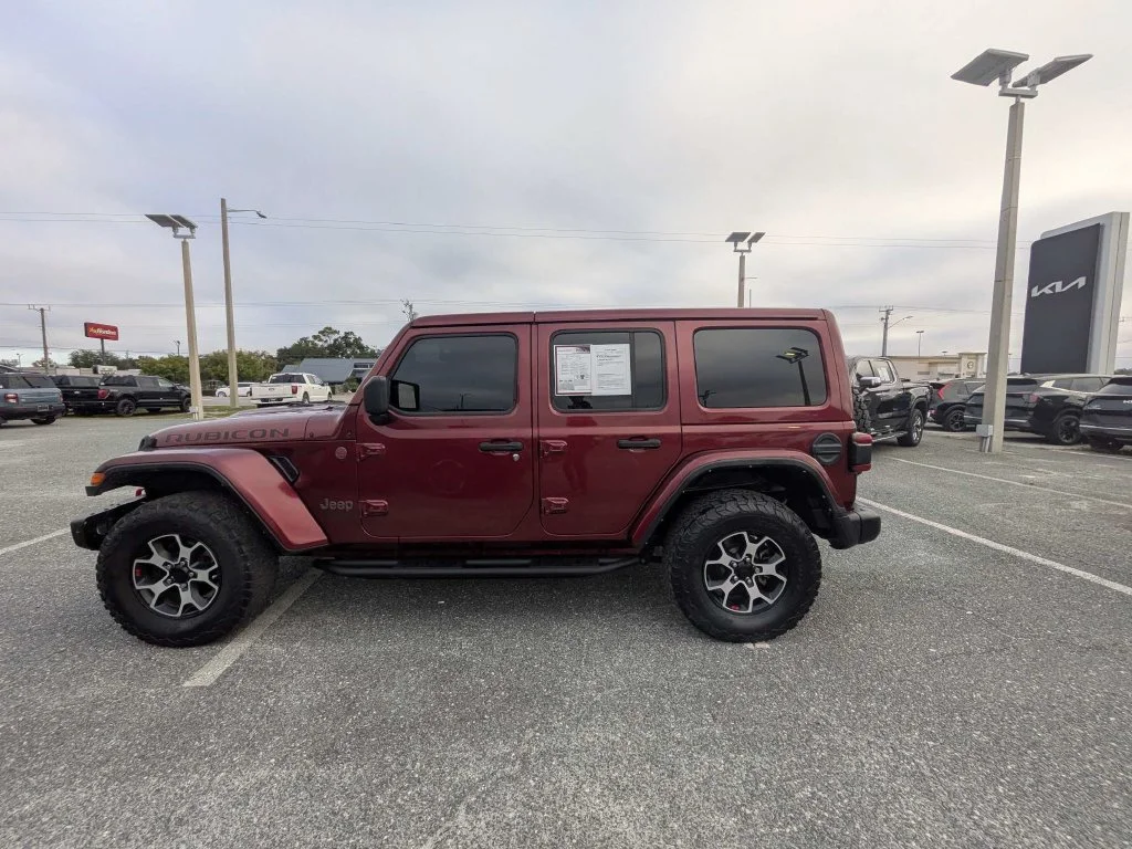 Certified Used 2021 Snazzberry Pearlcoat Jeep Unlimited Rubicon image 6