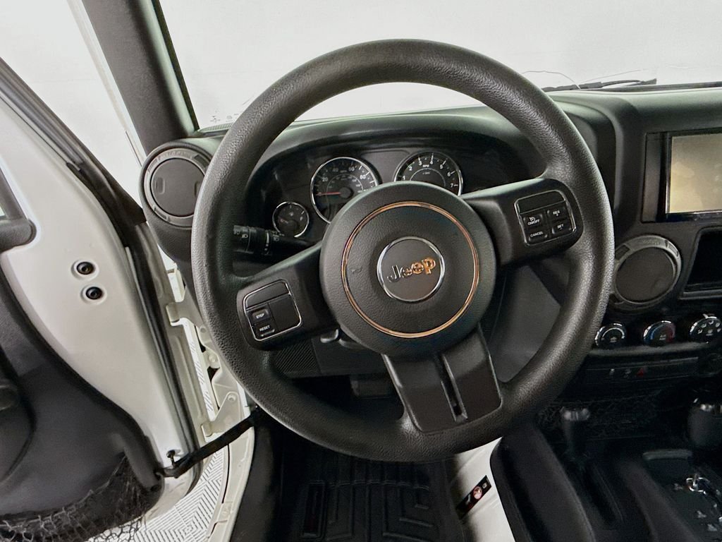 Used 2015 White Jeep Unlimited Sport image 11