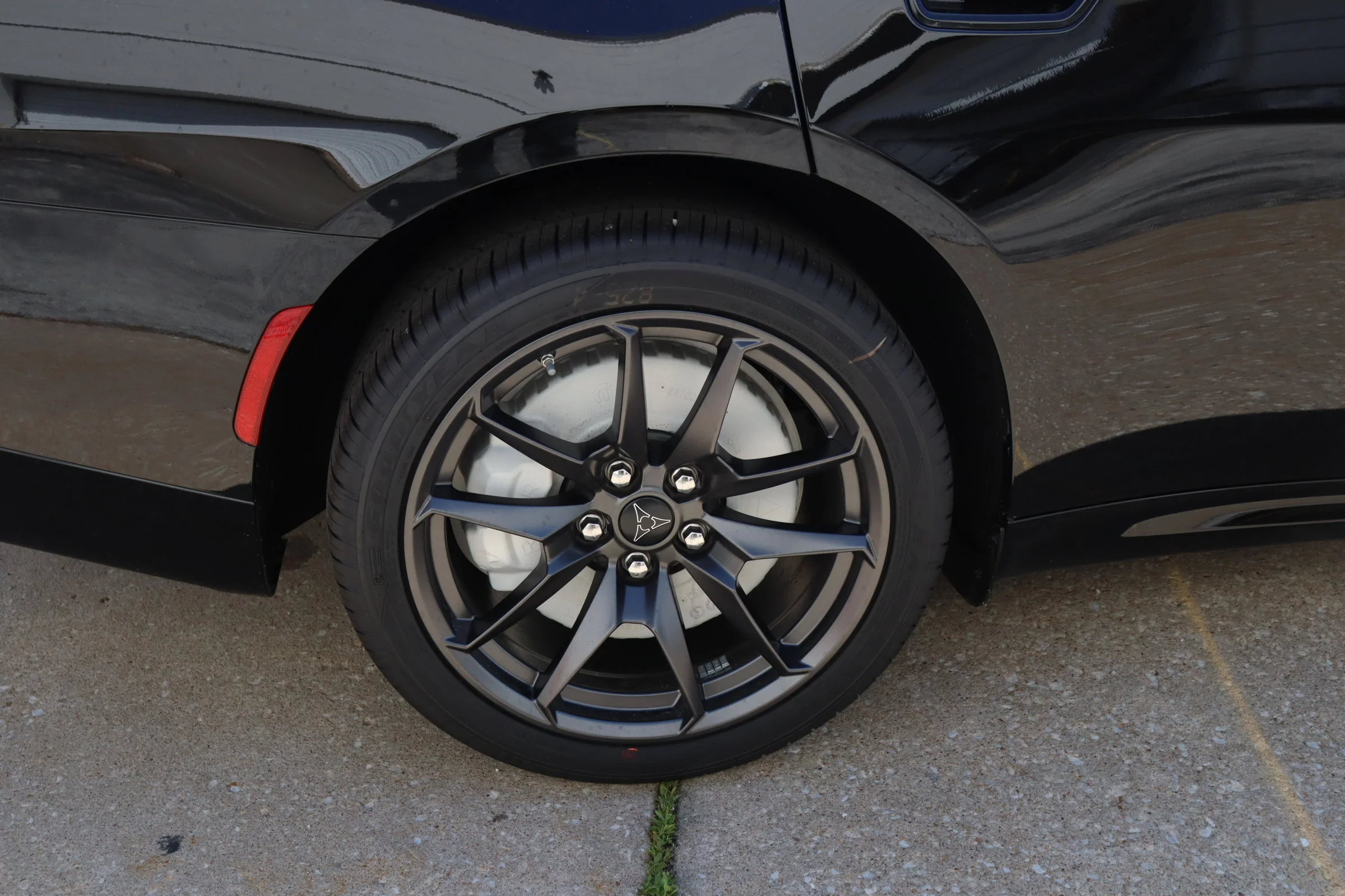 New 2026 Diamond Black Crystal Pearlcoat Dodge Scat Pack Plus image 7