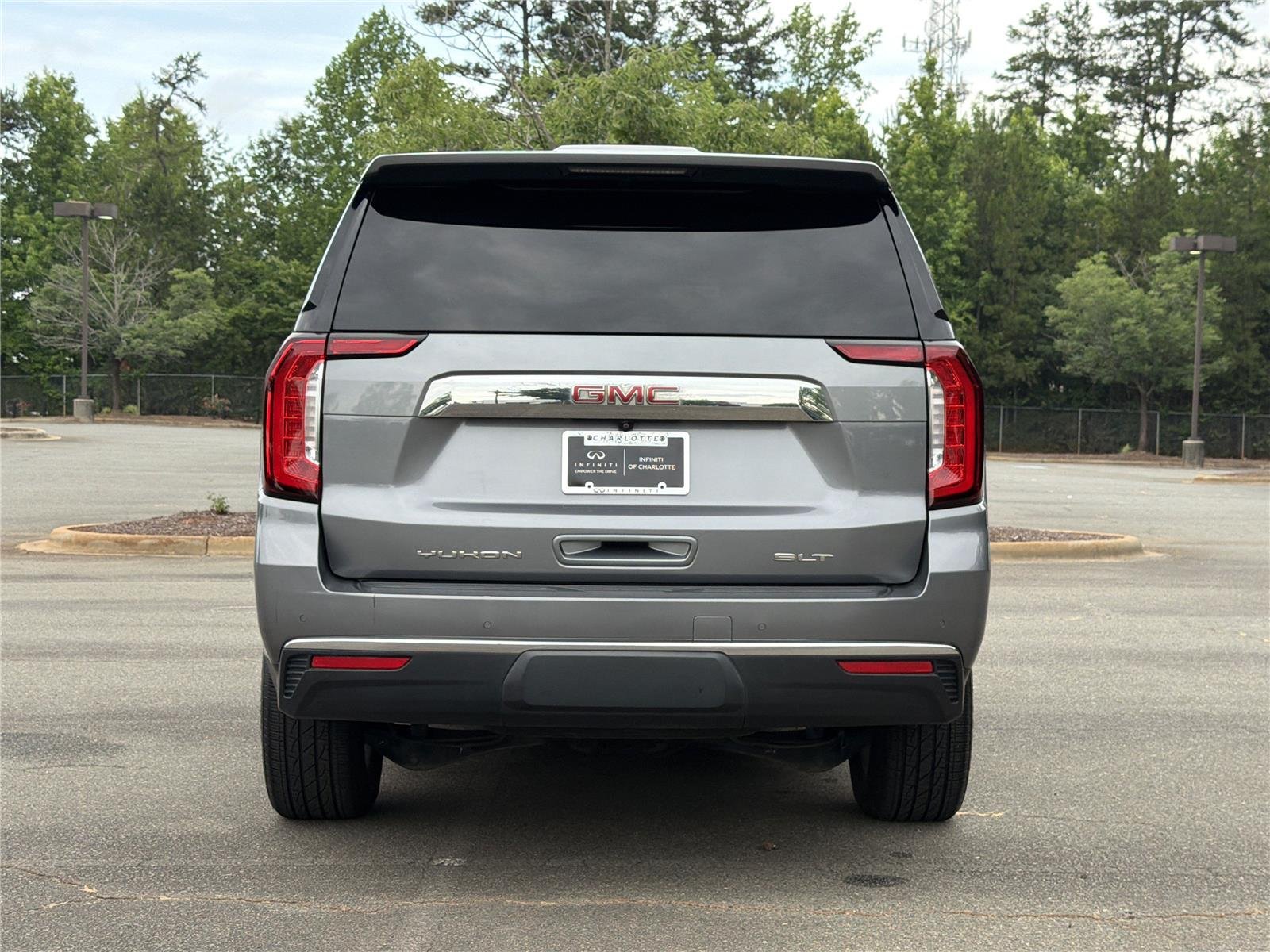 Used 2021 Satin Steel Metallic GMC SLT image 25