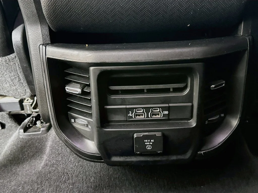 Used 2019 Black Ram Laramie image 29