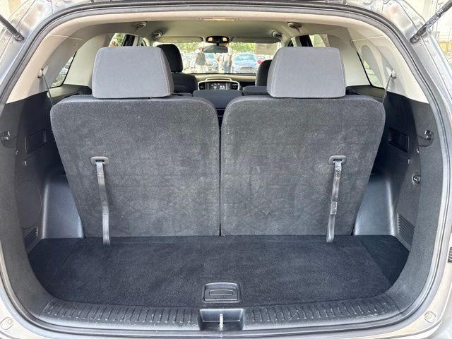 Used 2019 Titanium Silver Kia LX image 32