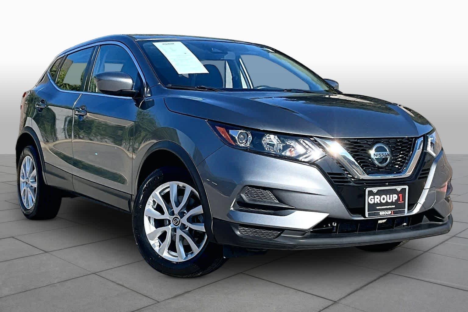 Certified Used 2022 Gun Metallic Nissan S image 3